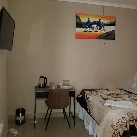 Pinto City Motel كمبتون بارك المظهر الخارجي الصورة