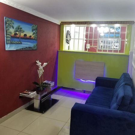 Pinto City Motel كمبتون بارك المظهر الخارجي الصورة