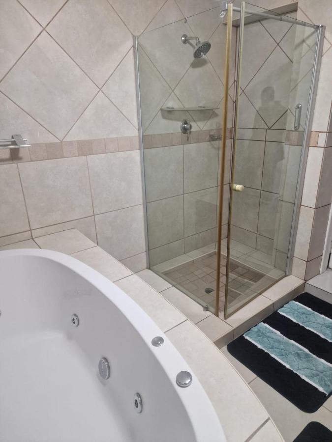 Pinto City Motel كمبتون بارك المظهر الخارجي الصورة