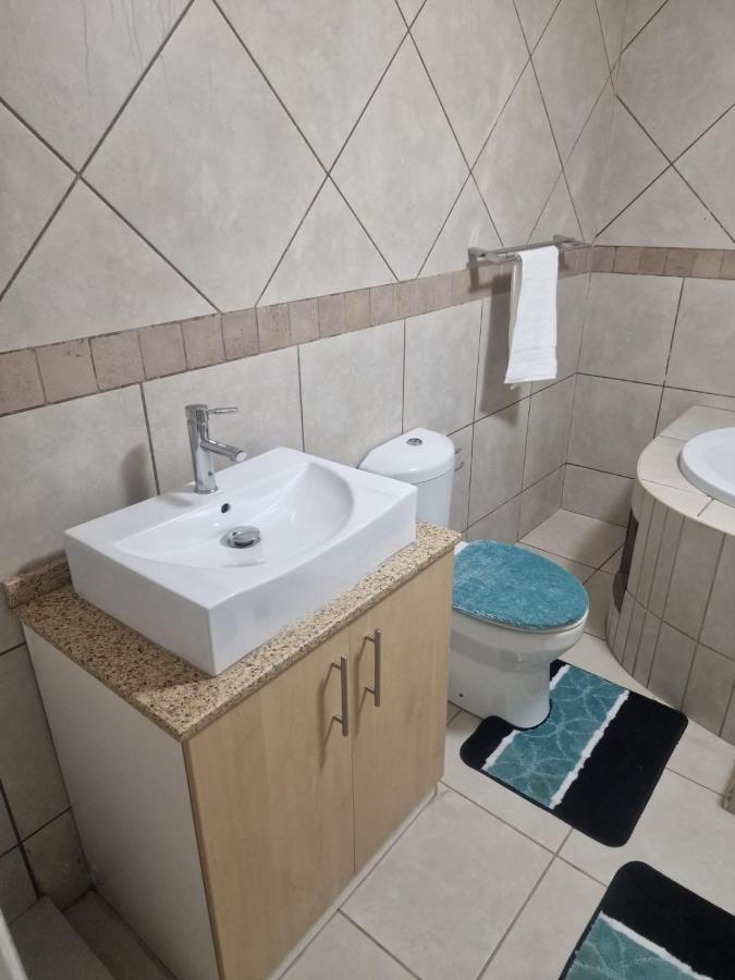 Pinto City Motel كمبتون بارك المظهر الخارجي الصورة